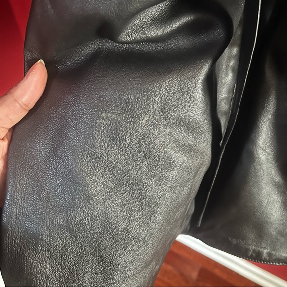 Excelled Collection Belted Leather Trench Coat - Picture 11 of 16